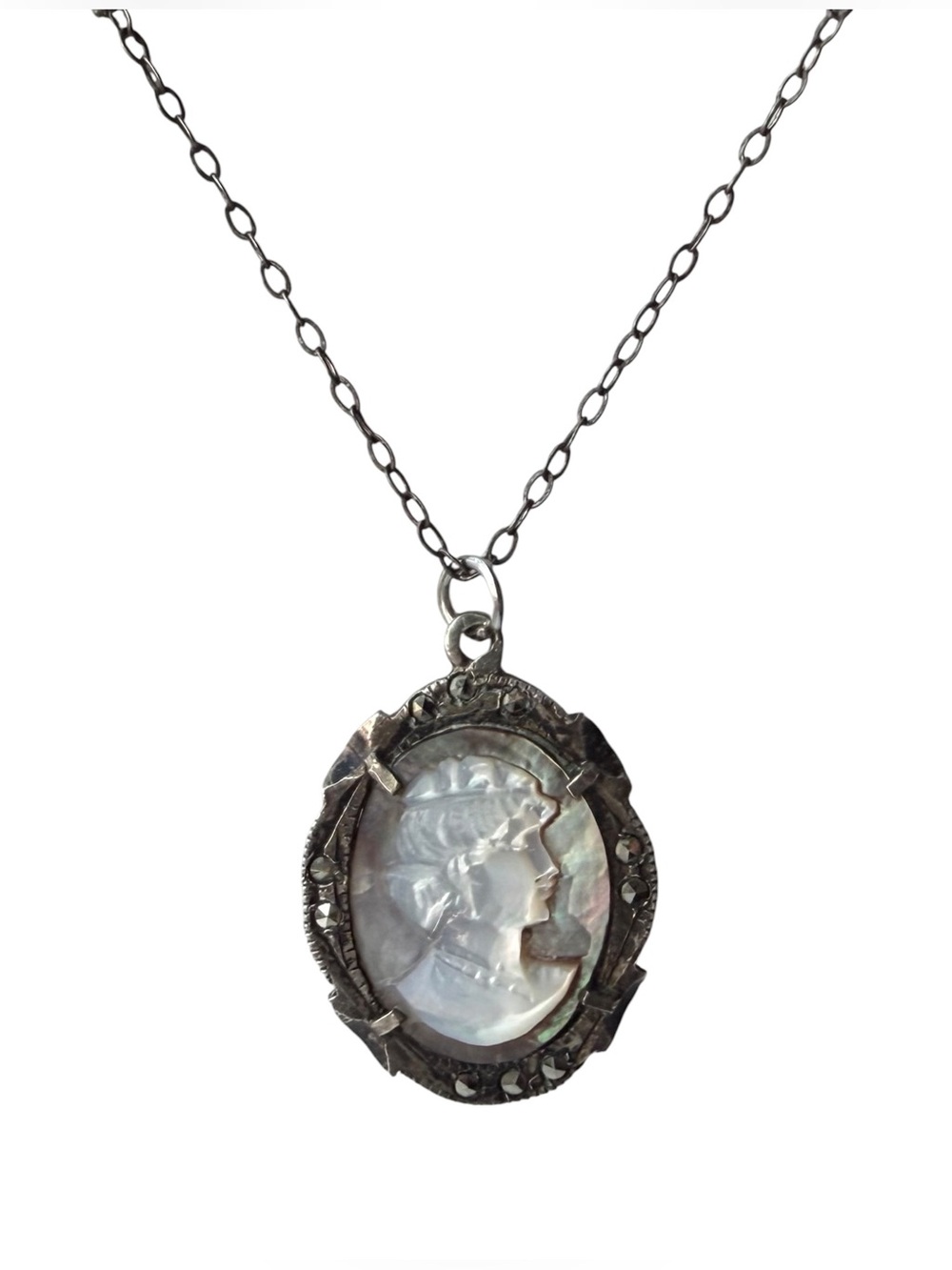 Vintage Cameo Mother-Of-Pearl Pendant Sterling Silver Necklace